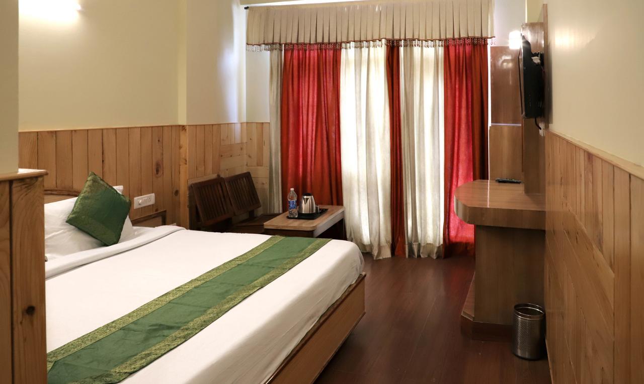 Oyo 22075 Hotel Bali Palace Katra  Bagian luar foto